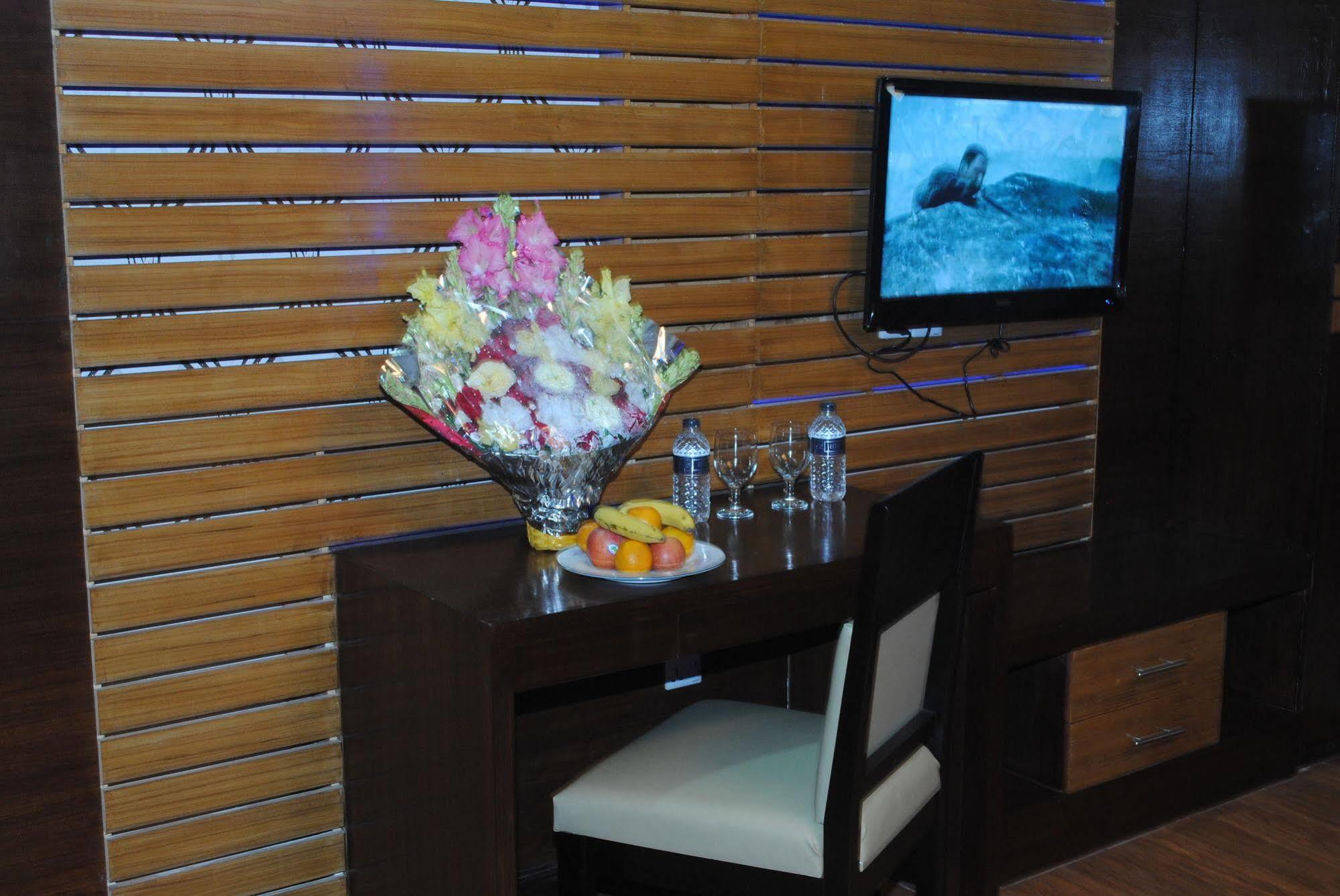White Beach Cox'S Bazar Tongi Exterior photo